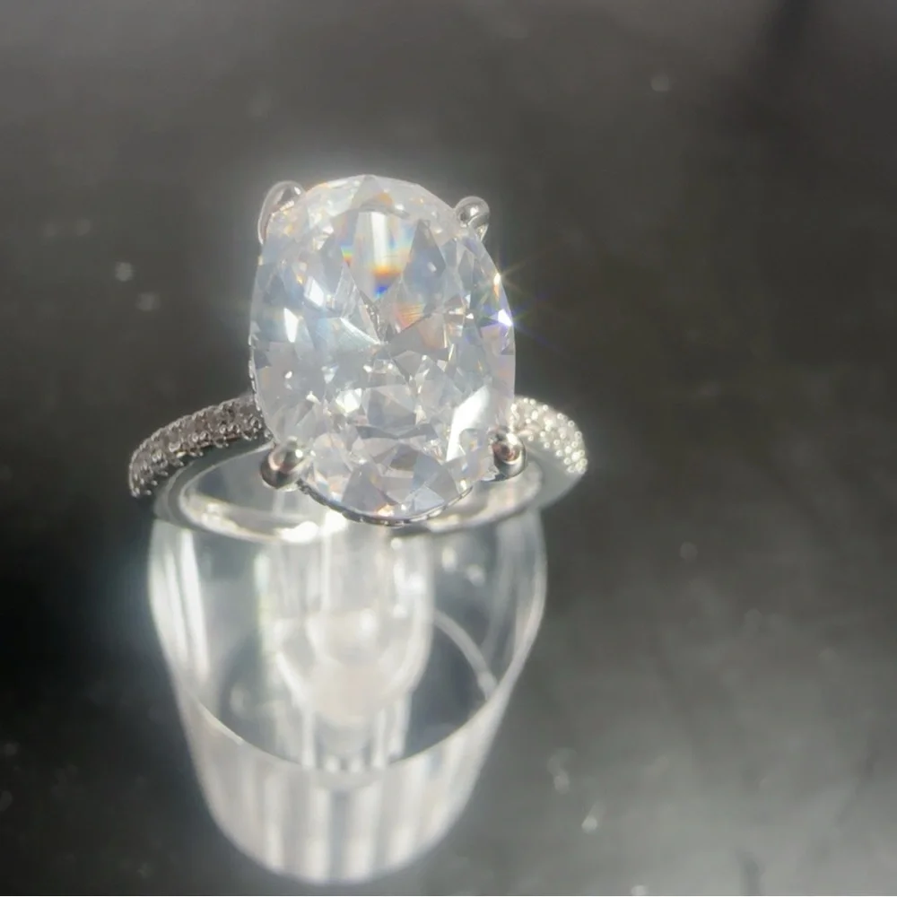 Fashion Jewelry Silver Ring Size 7 - Picture 3 of 9